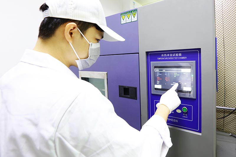 如何对导热绝缘片进行寿命测试